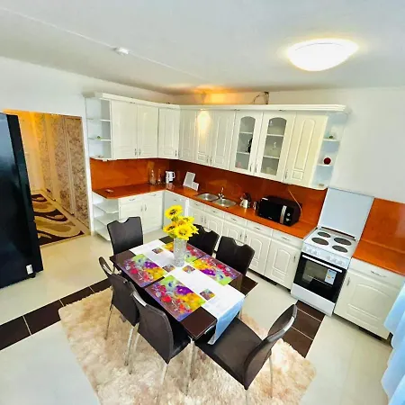 Rebeka 2 Apartment Nyiregyhaza